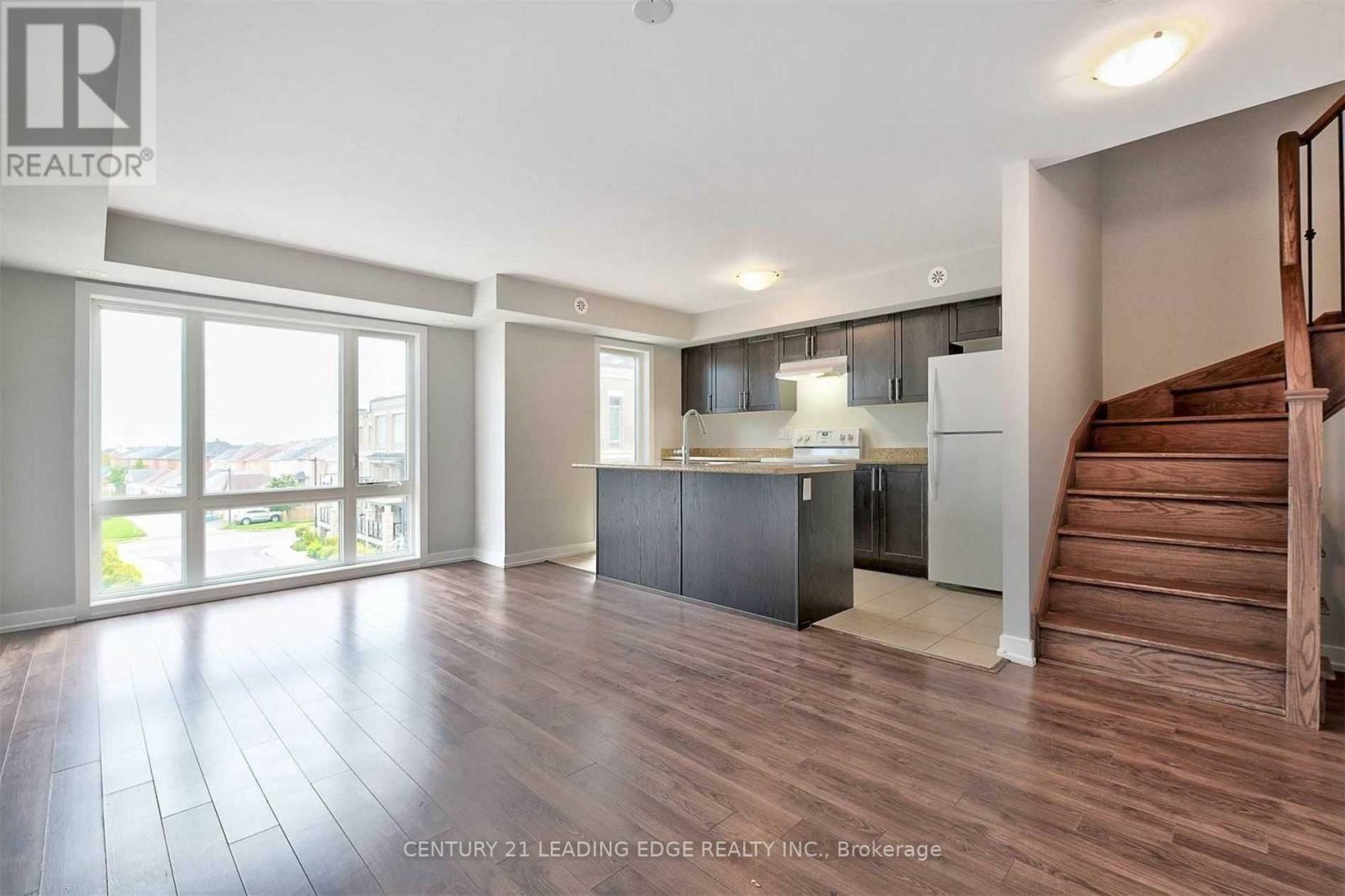 Property Photo: 60 Dunsheath Way 708 ON L6B 0A7
