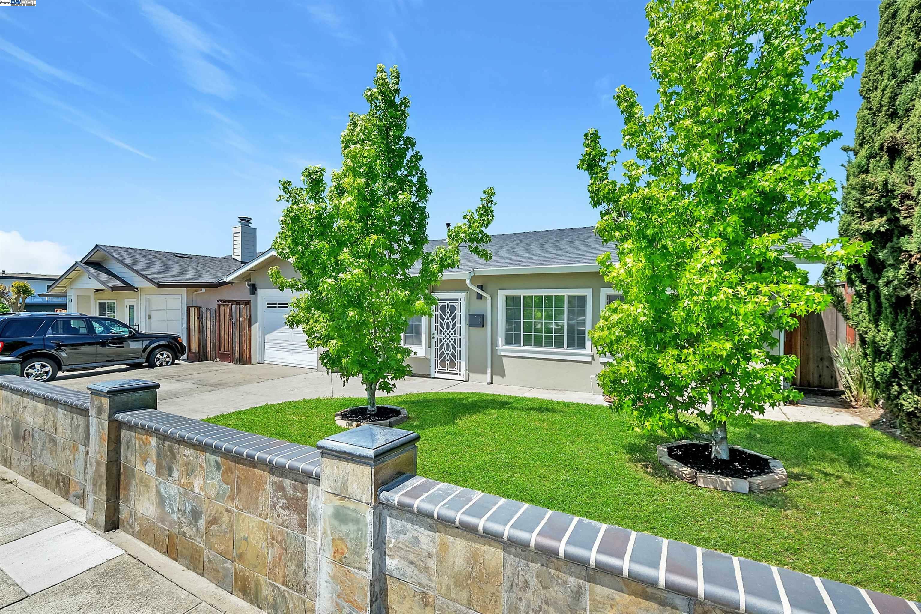 Property Photo: 2612 Grove Way CA 94546