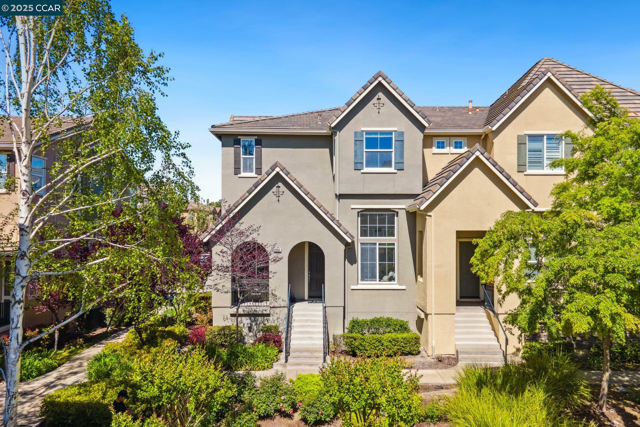 Property Photo: 6268 Byron Ln CA 94582