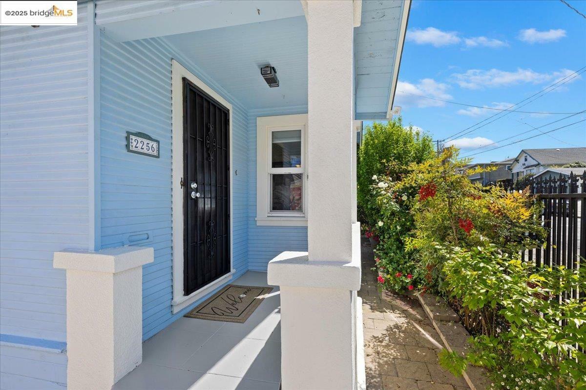 Property Photo:  2256 48th Ave  CA 94601 