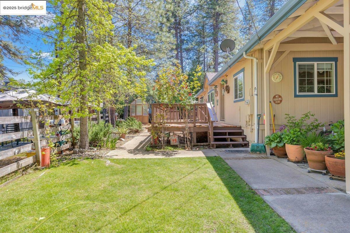 10975 N Airport Rd  Columbia CA 95361 photo