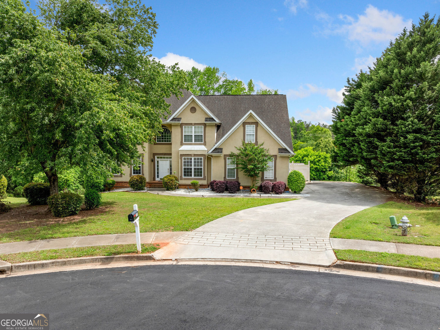 Property Photo:  209 Braemar Court  GA 30253 