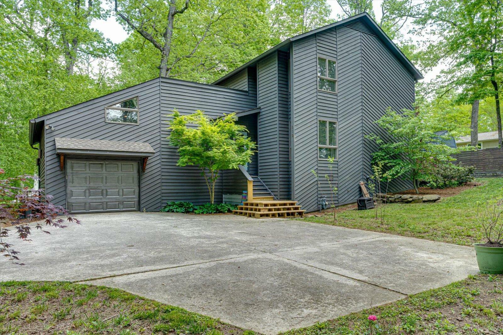Property Photo: 612 Carolina Avenue TN 37377