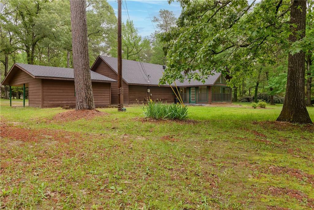 Property Photo: 312 Legacy Drive LA 71360