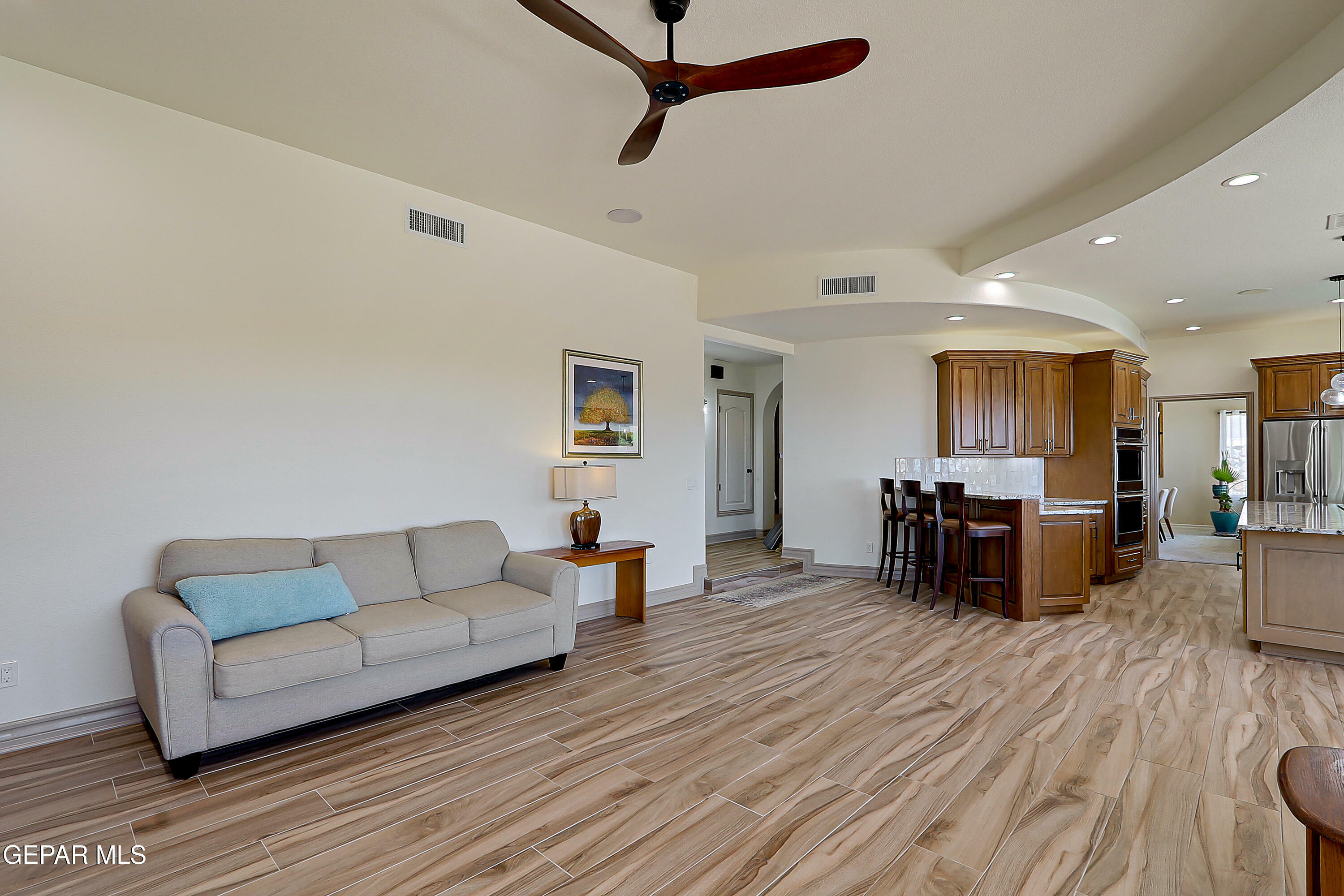 Property Photo: 1116 Calle Parque Drive TX 79912