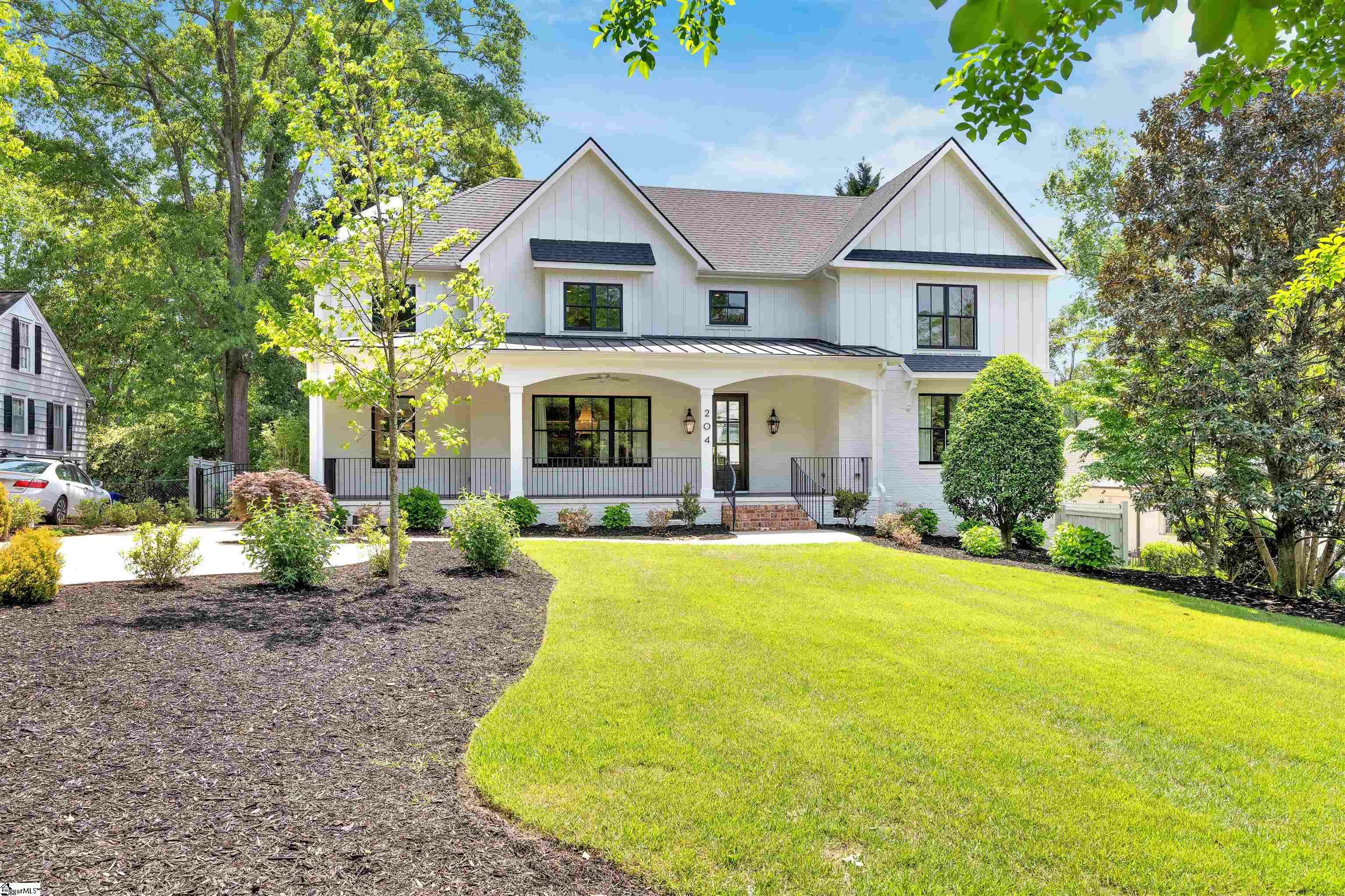 Property Photo: 204 Sunset Drive SC 29605