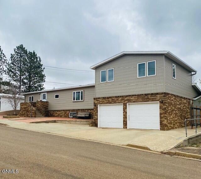Property Photo: 505 3rd Street N ND 58639