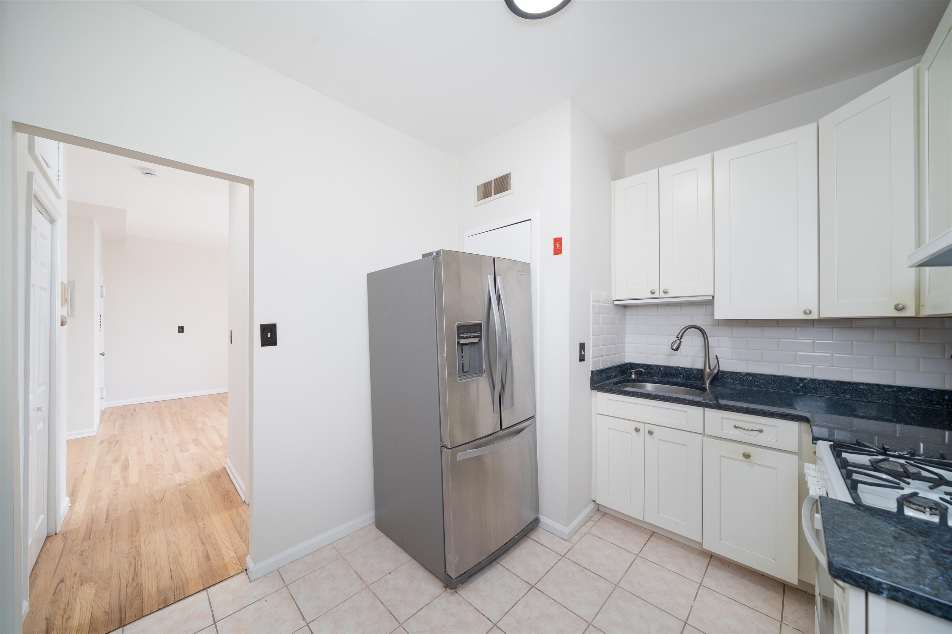 Property Photo: 423 Jefferson St 8 NJ 07030