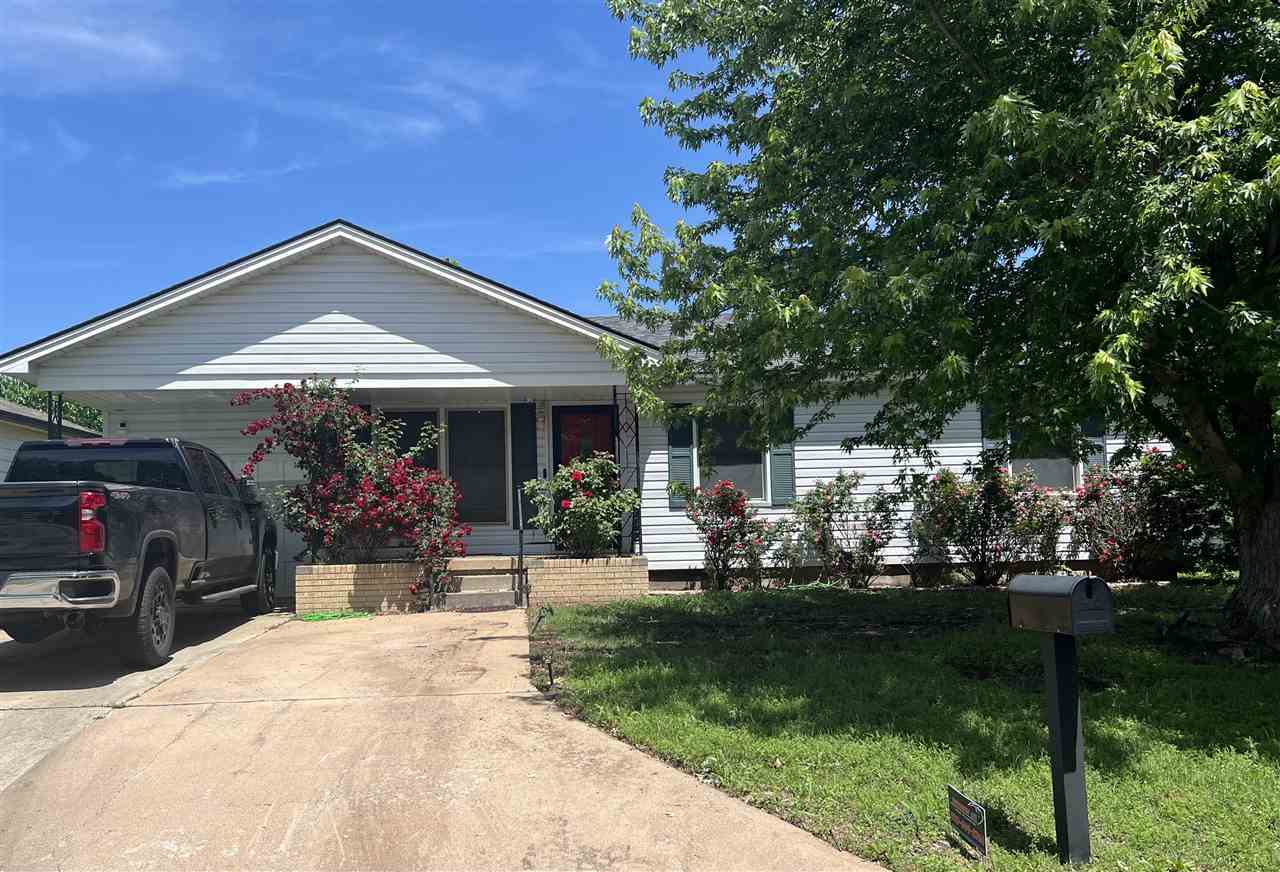 Property Photo: 2129 NW Carroll Ave OK 73505