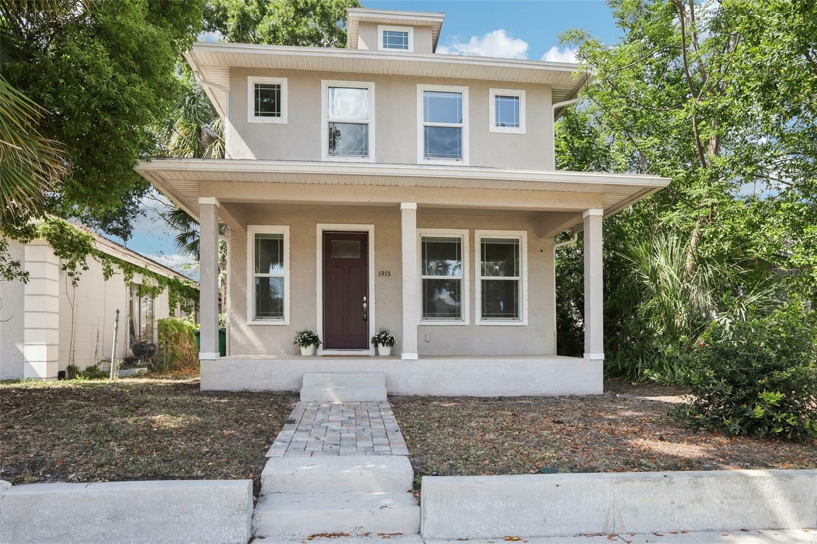 Property Photo: 1913 W Pine Street FL 33607