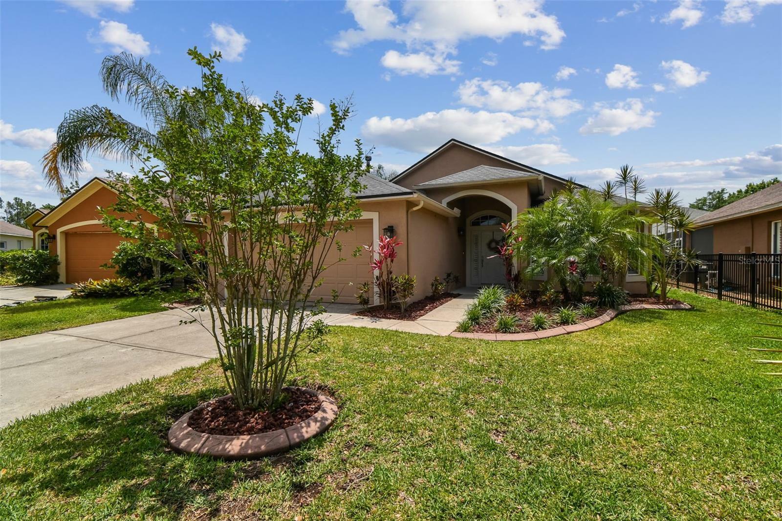 Property Photo: 6006 Chellas Court FL 33558