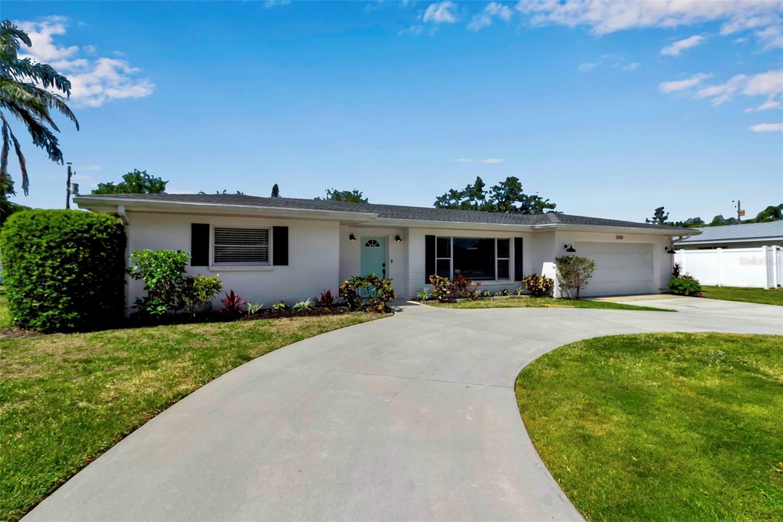 Property Photo: 3130 Key Way FL 34239