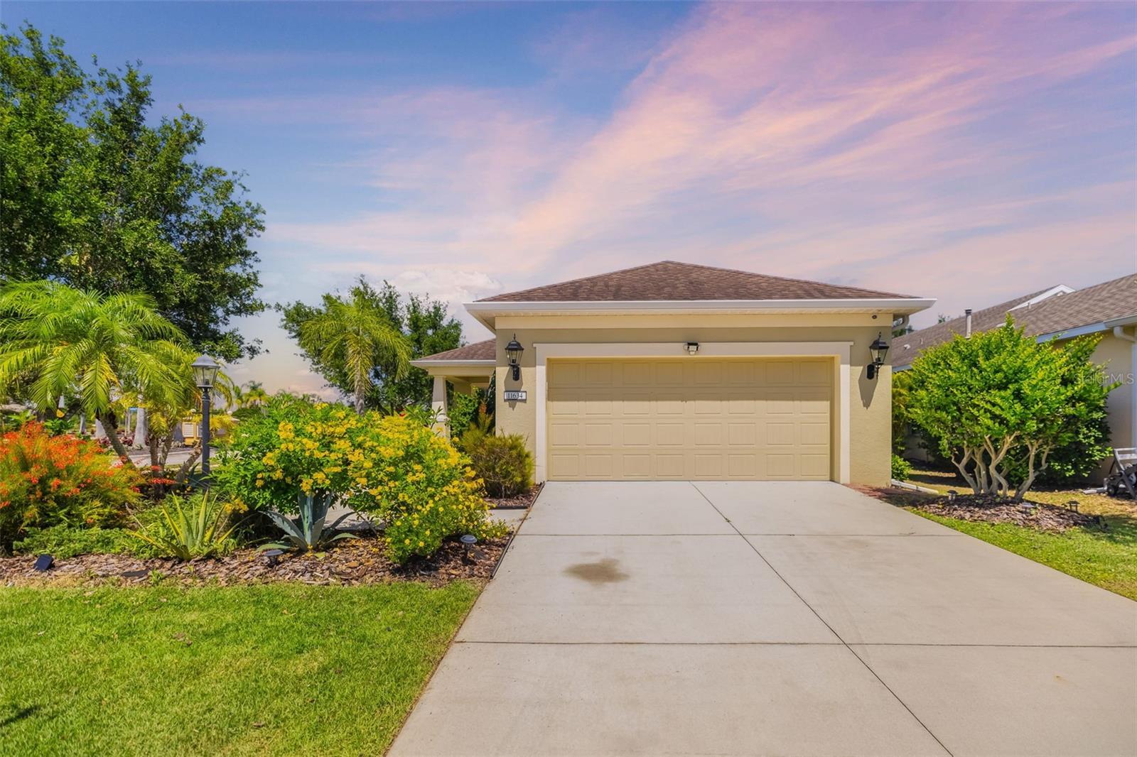 Property Photo: 11634 Piedmont Park Crossing FL 34211