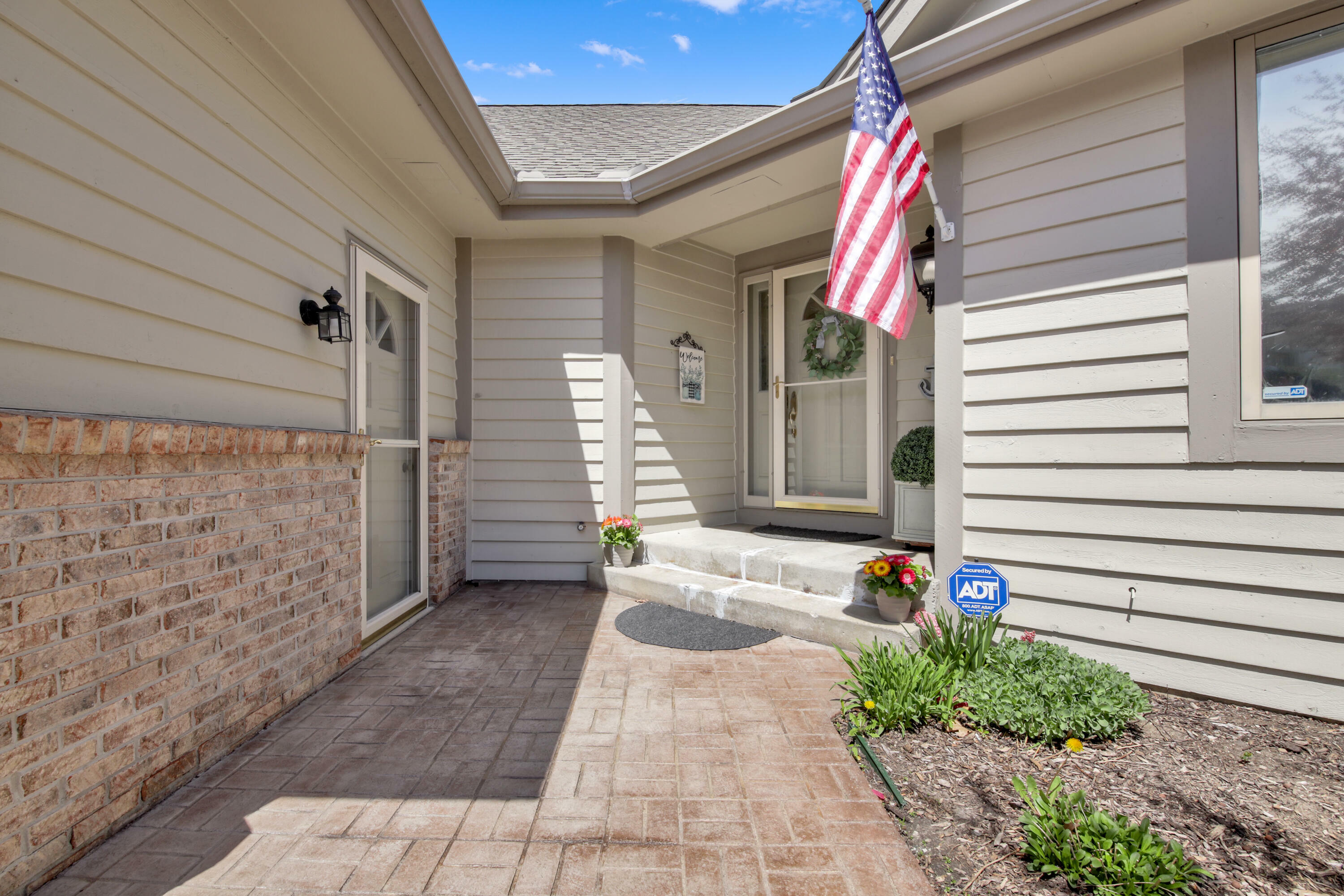 Property Photo: N14w30024 High Ridge Rd WI 53072