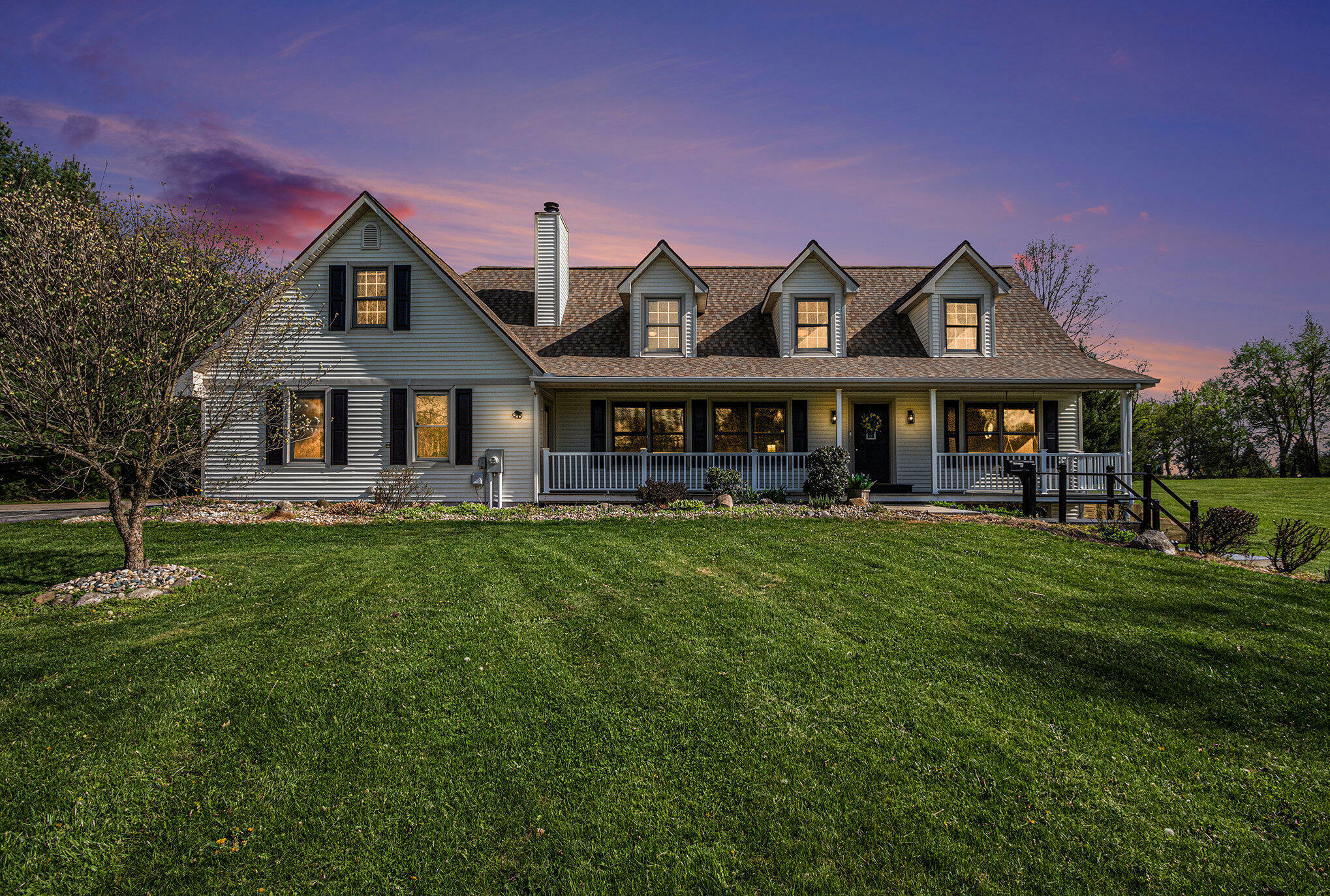 Property Photo: 6010 Long Lake Road MI 49103
