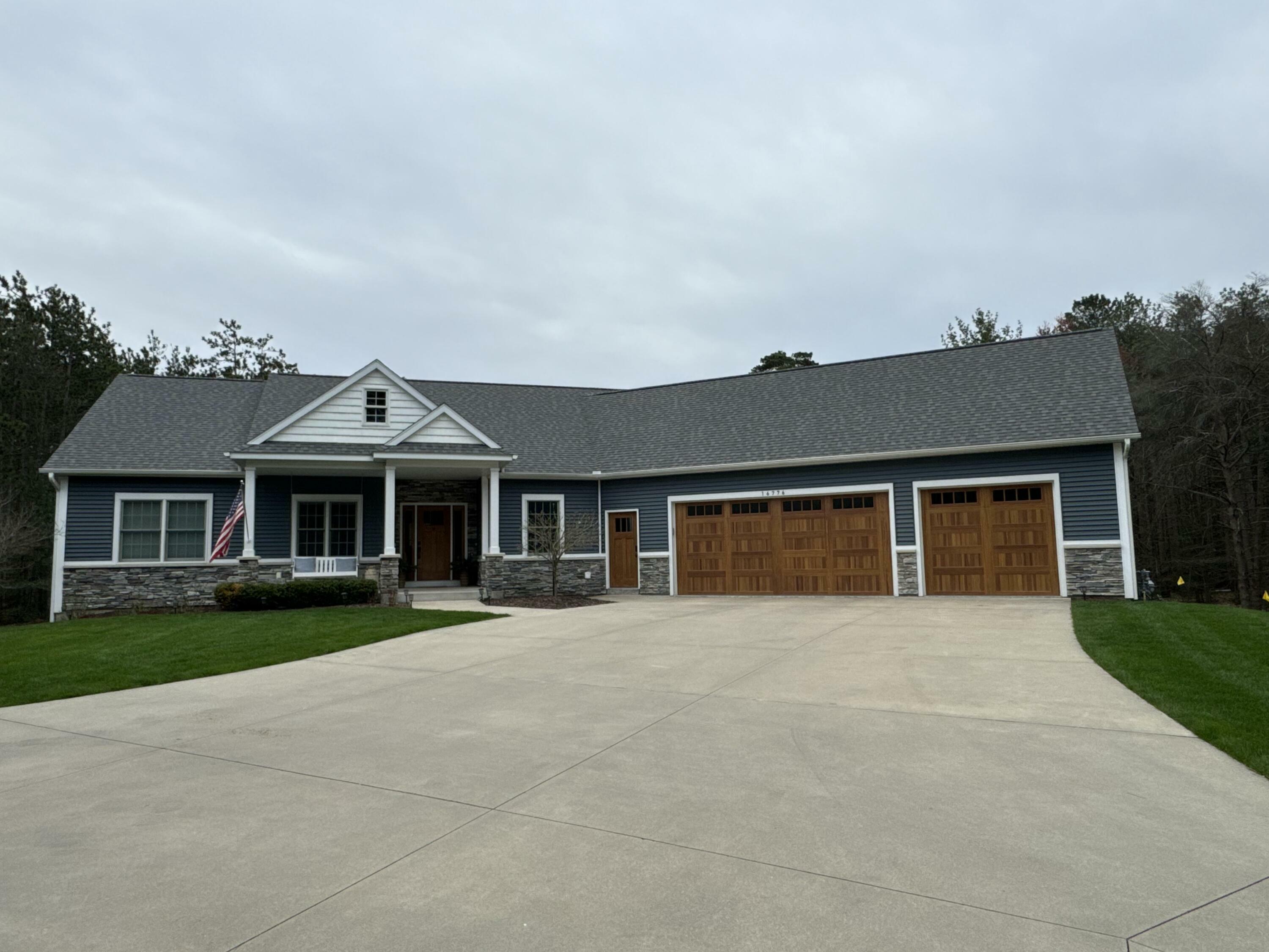 Property Photo: 16776 Timber Ridge MI 49417