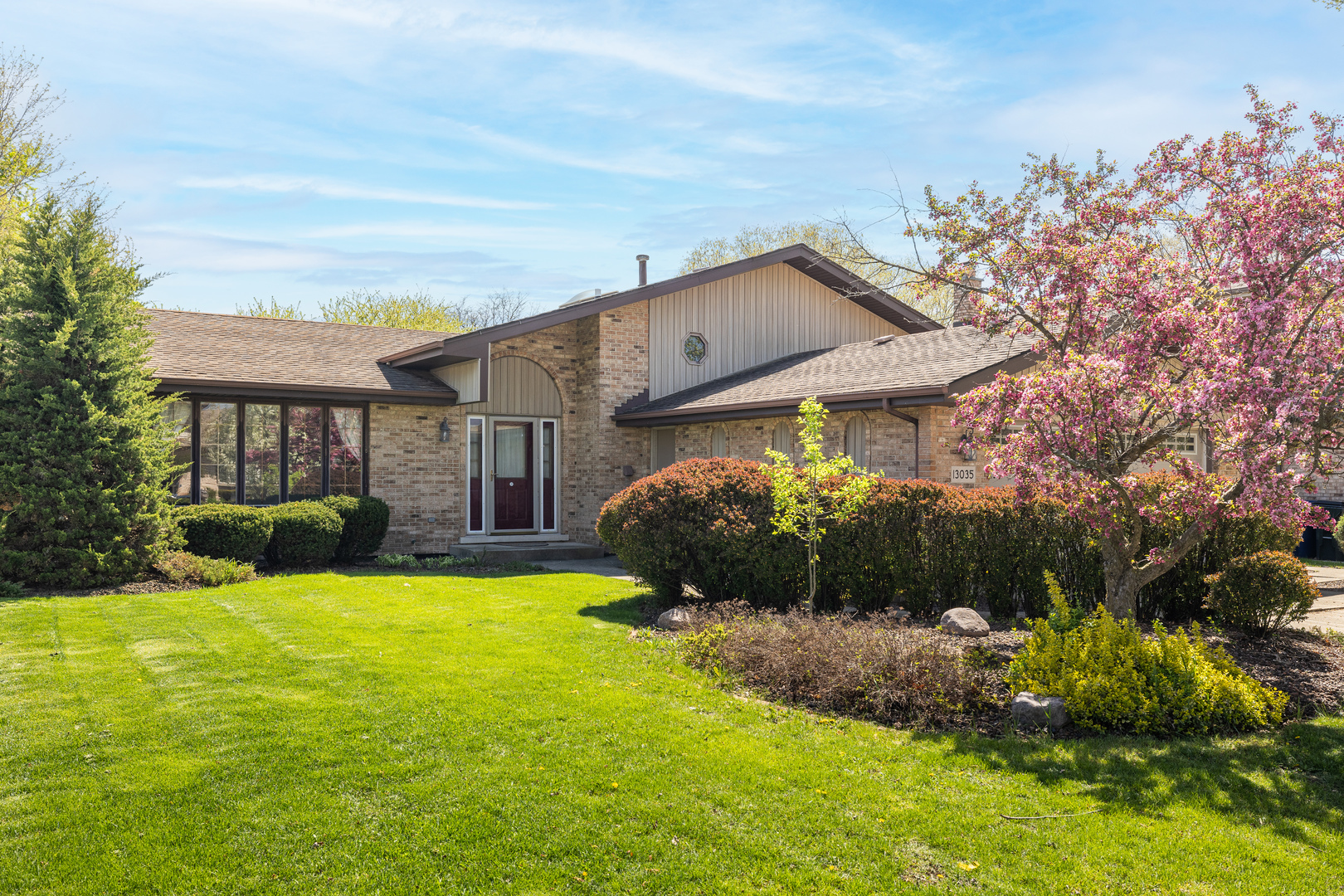 Property Photo: 13035 Meadowlark Court IL 60491