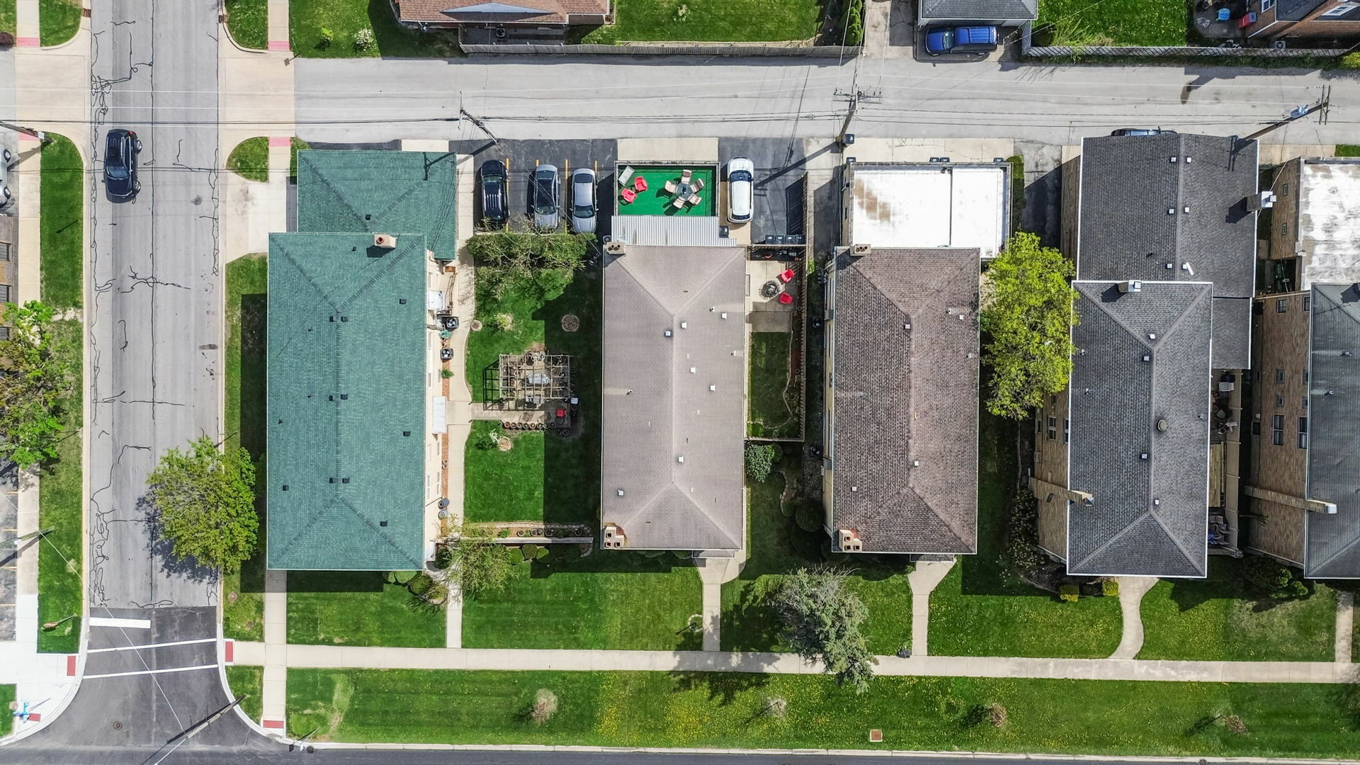 Property Photo: 10607 W Cermak Road IL 60154
