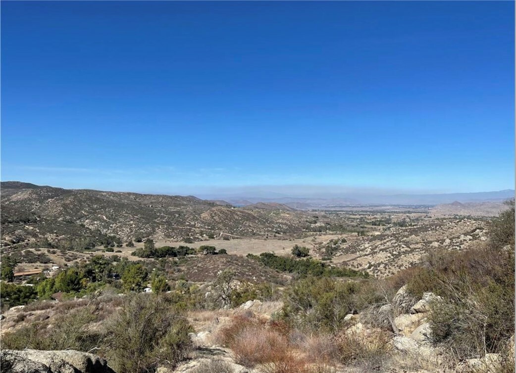 Property Photo: 7 Martin Road CA 92544