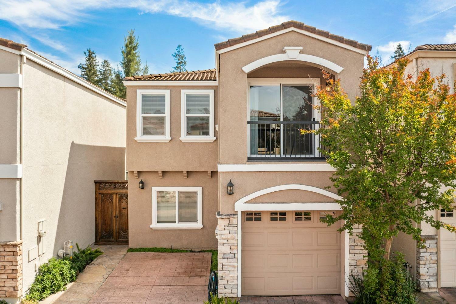 Property Photo: 2738 Via Villaggio CA 95864