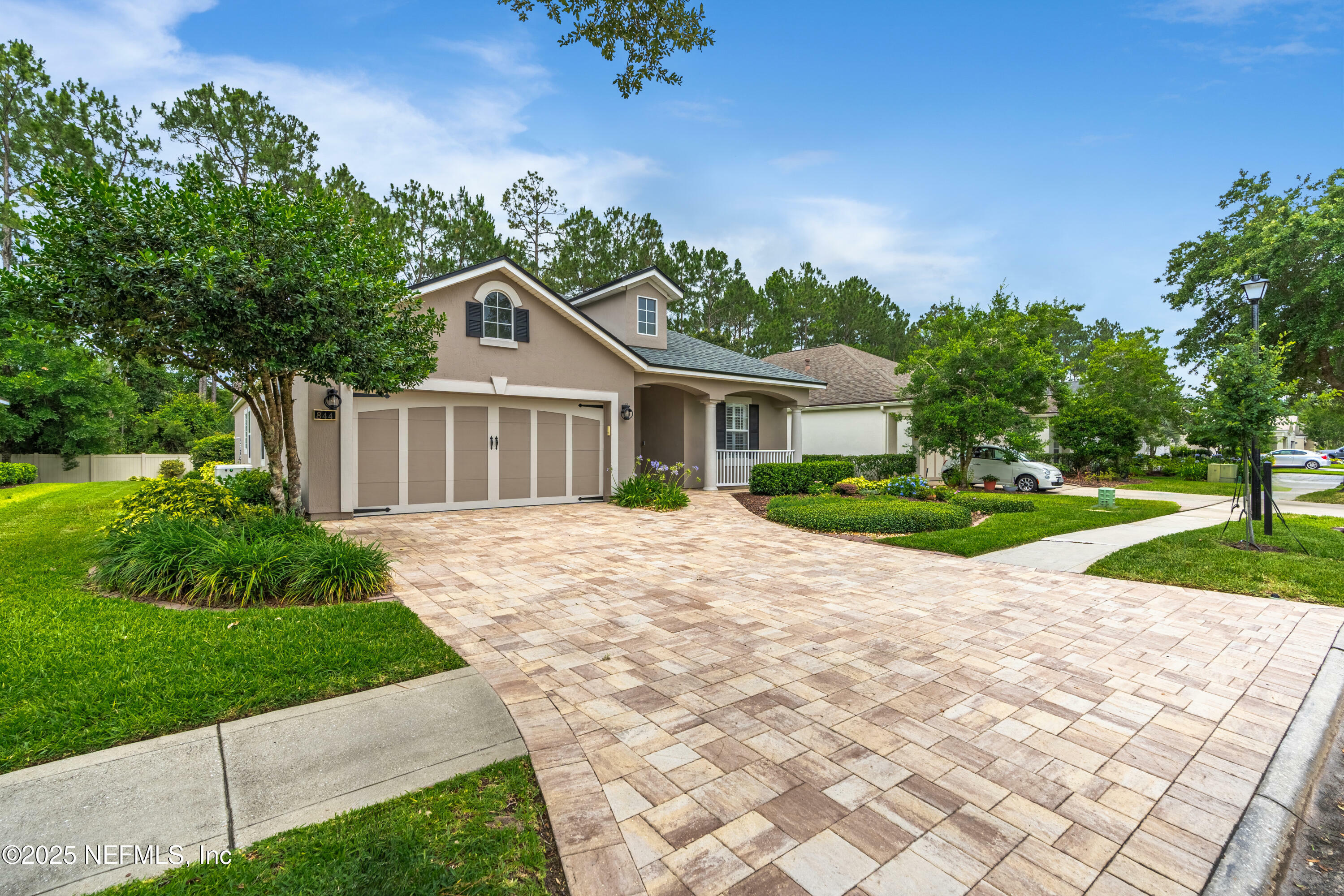 Property Photo: 844 Chanterelle Way FL 32259