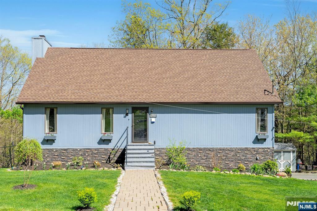 Property Photo: 40 Kinswood Road NJ 07421