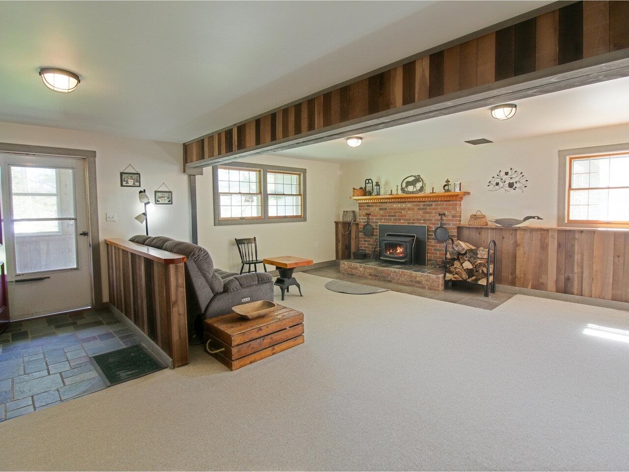 Property Photo: 2581 Lincoln Hill Road VT 05461