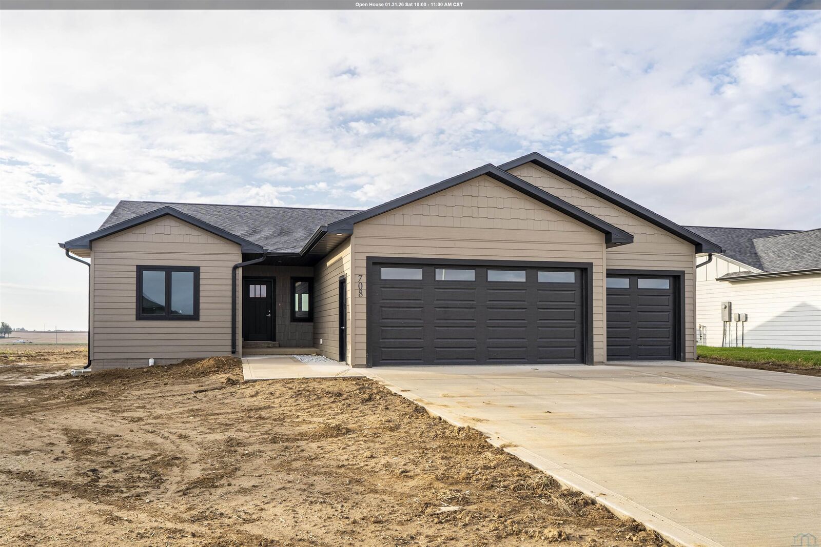 Property Photo: 708 17th St SE IA 51041