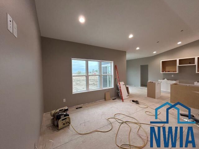 Property Photo: 710 17th St SE IA 51041