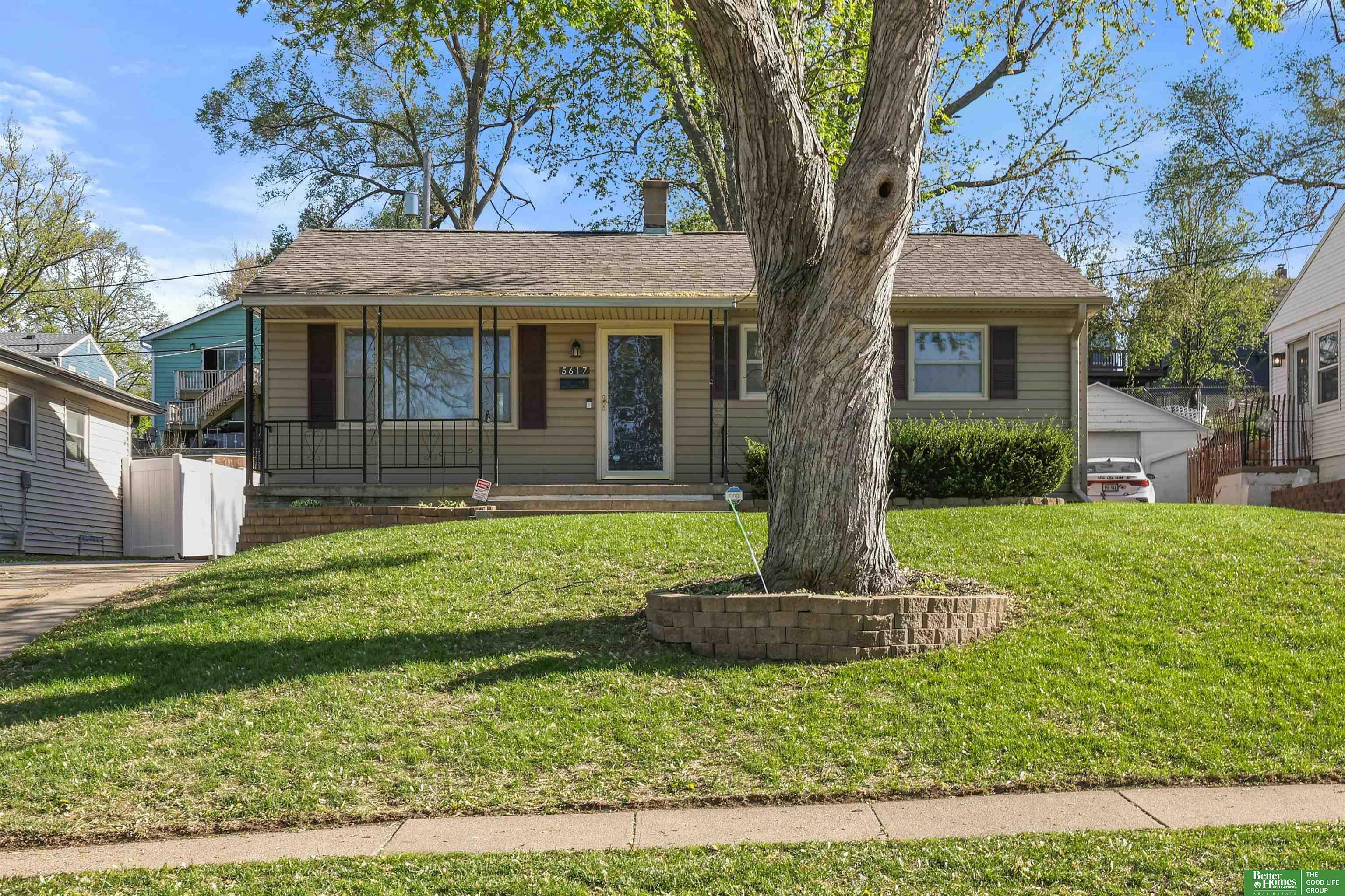 Property Photo: 5617 Frederick Street NE 68106