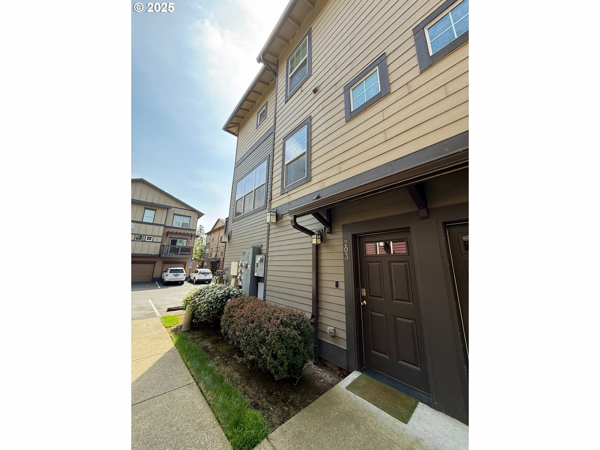 Property Photo: 22832 SW Forest Creek Dr 203 OR 97140