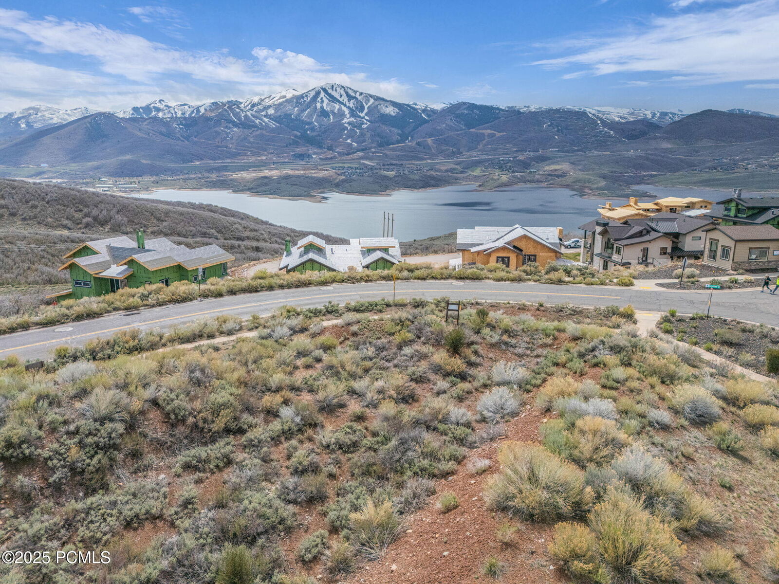 Property Photo:  1005 E Longview Drive  UT 84036 