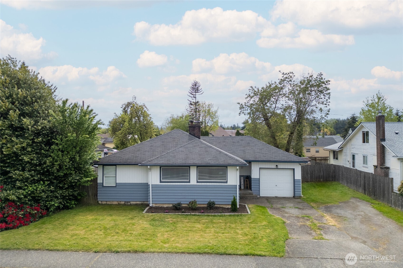 Property Photo:  205  Harrison Avenue  WA 98531 
