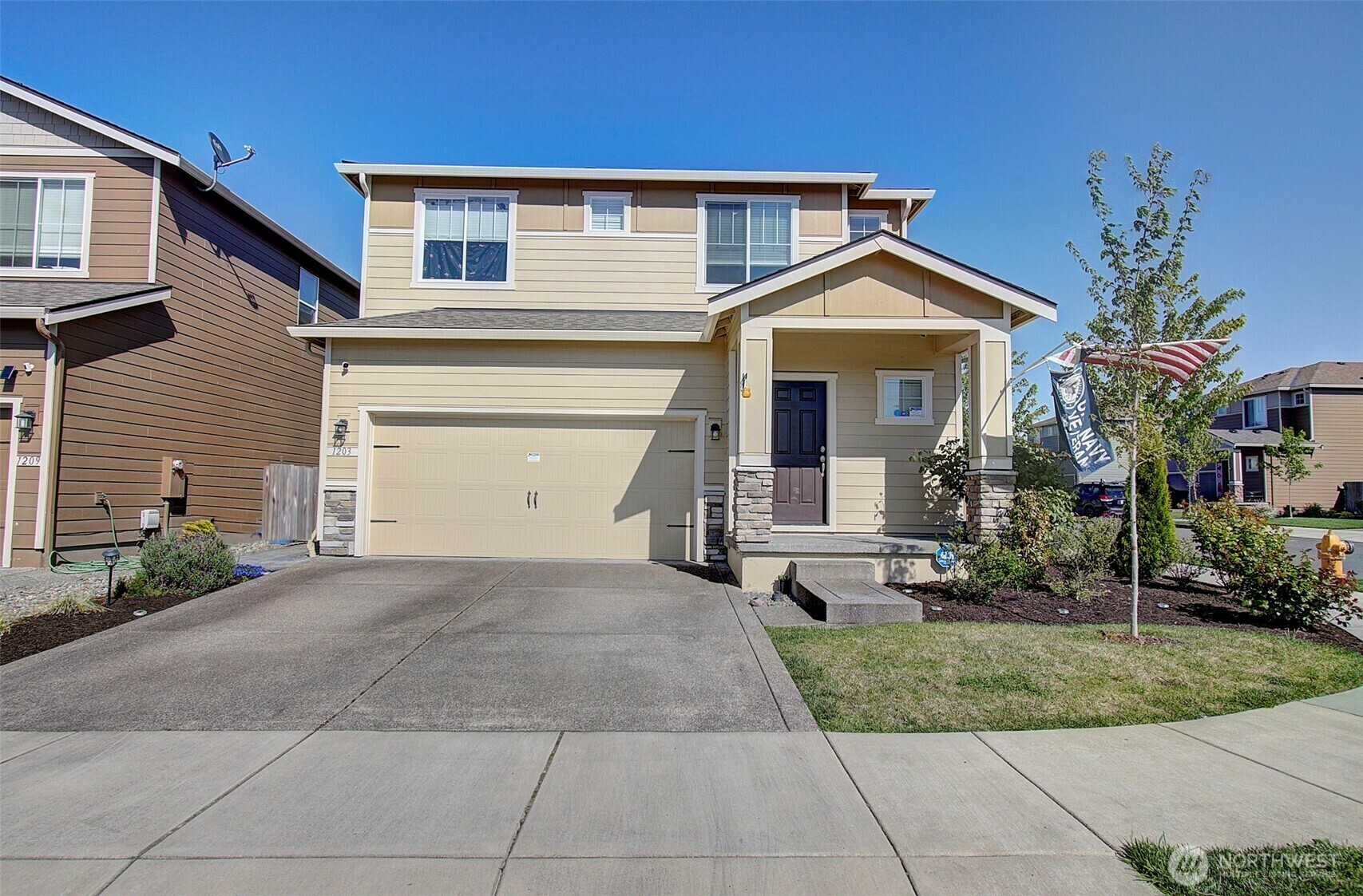 1203 W 17th Avenue  La Center WA 98629 photo