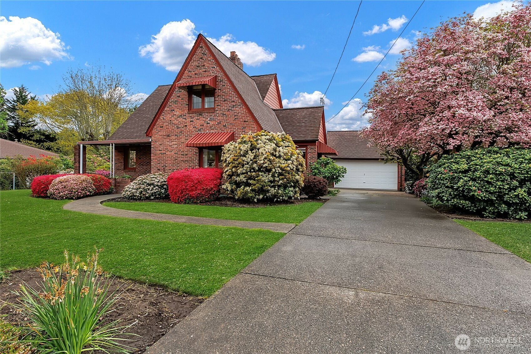 Property Photo: 6311 119th Avenue E WA 98372