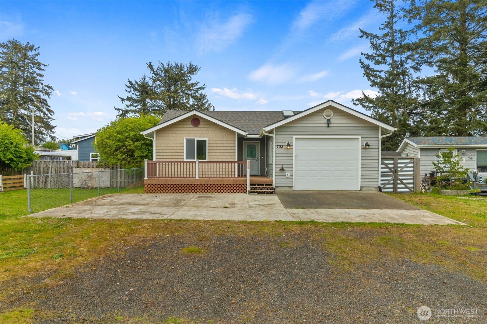 Property Photo: 708 S Broadway Street WA 98595