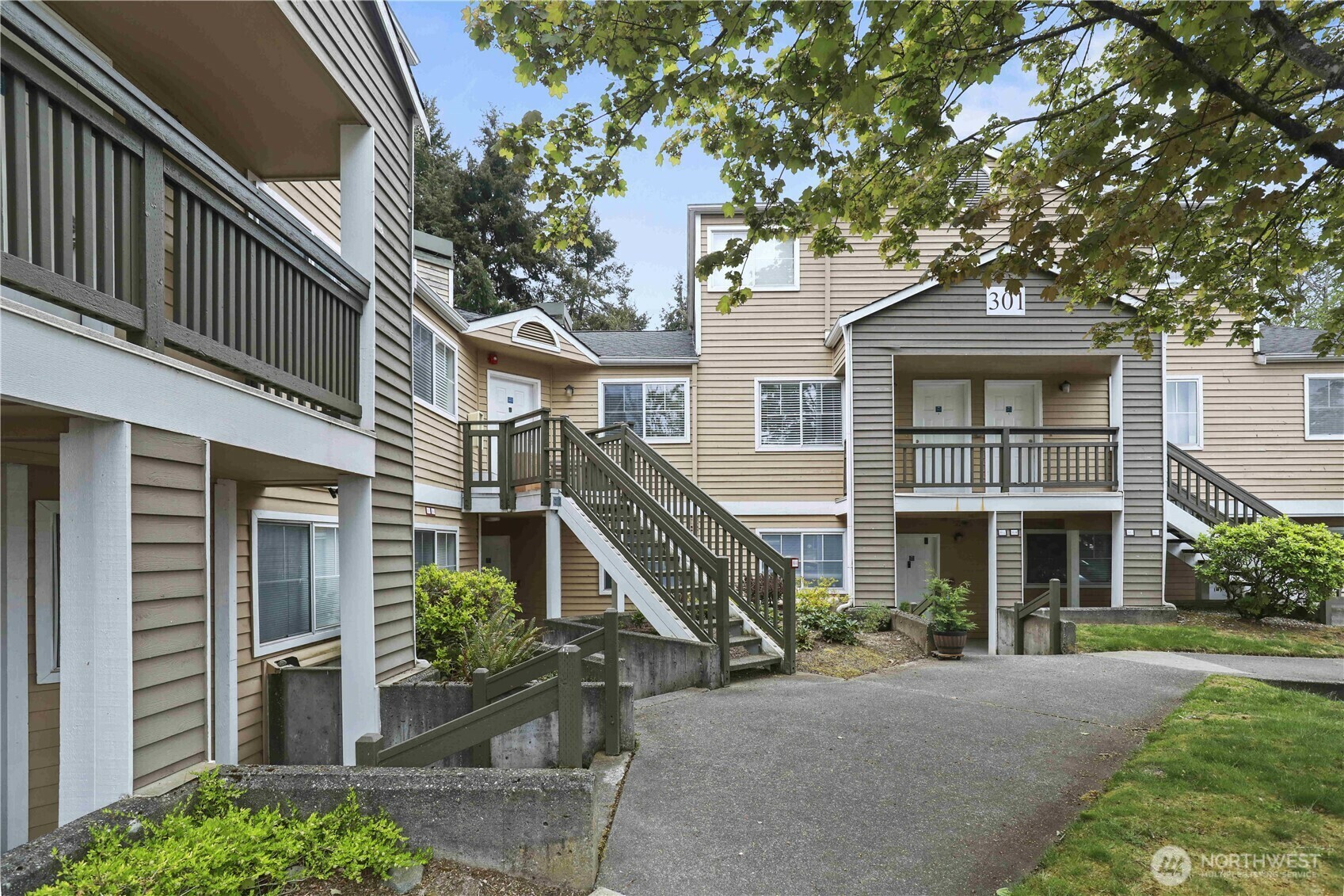 Property Photo: 5300 Harbour Pointe Boulevard 301G WA 98275
