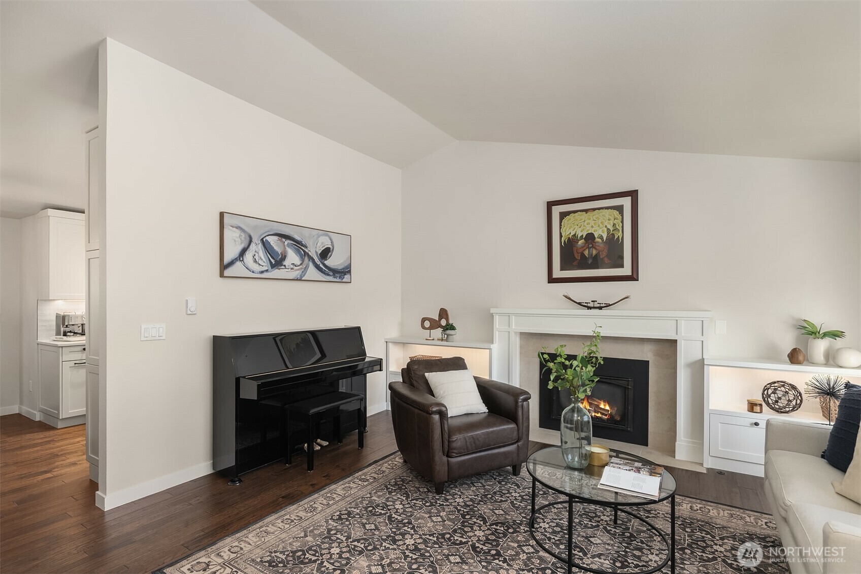 Property Photo: 914 223rd Court NE WA 98074