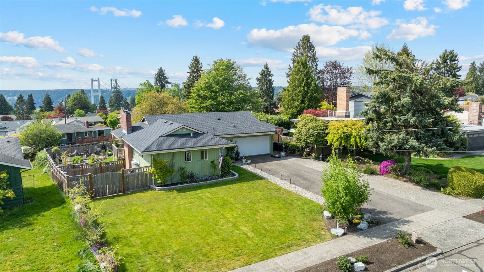 Property Photo: 1122 N Skyline Drive WA 98406