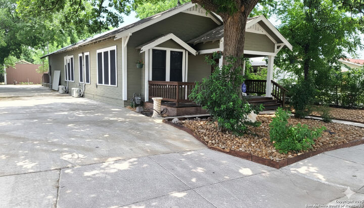 Property Photo:  1022 Pasadena  TX 78201 