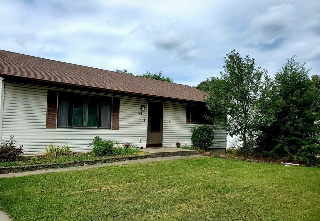 Property Photo: 1911 Amanda Drive WI 53959