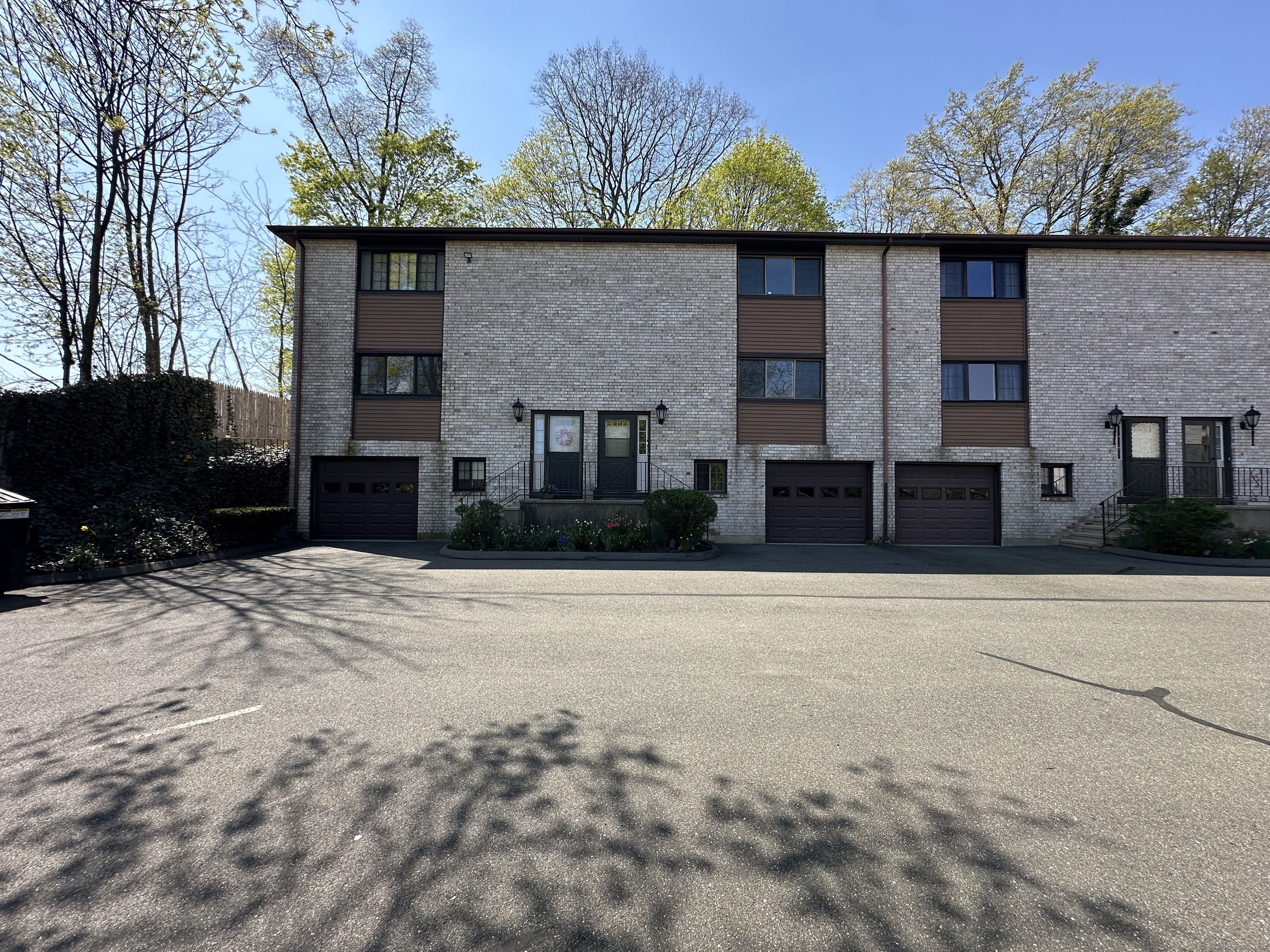 Property Photo: 44 Columbus Place 2 CT 06907