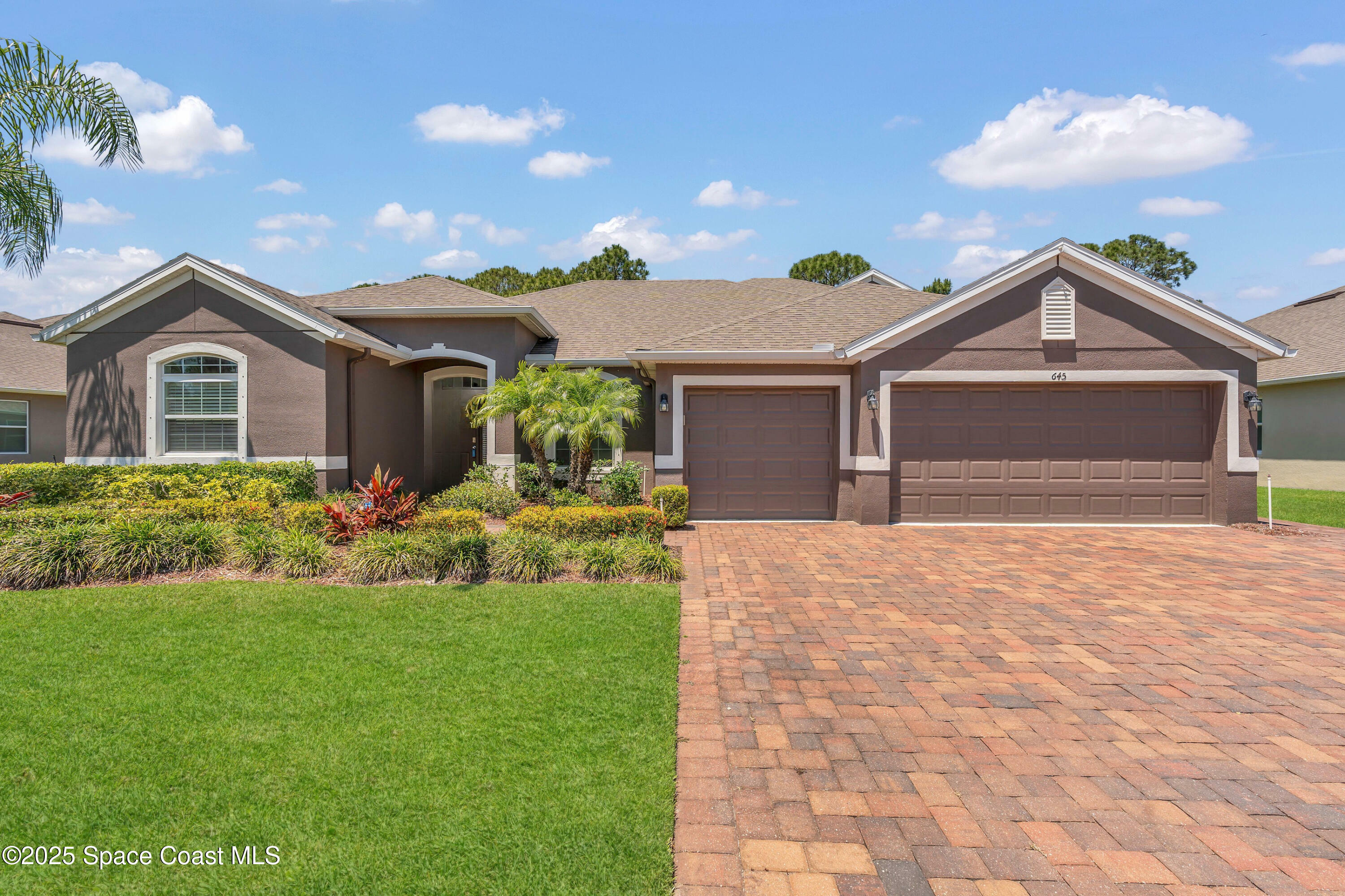 Property Photo: 645 Stonebriar Drive SE FL 32909
