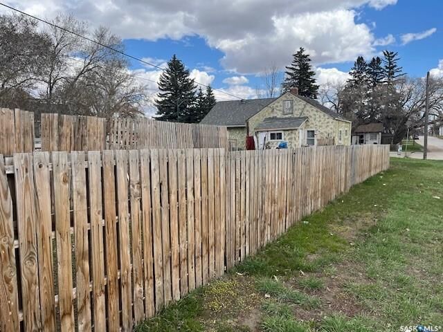 Property Photo: 201 R Avenue N SK S7L 2Y6