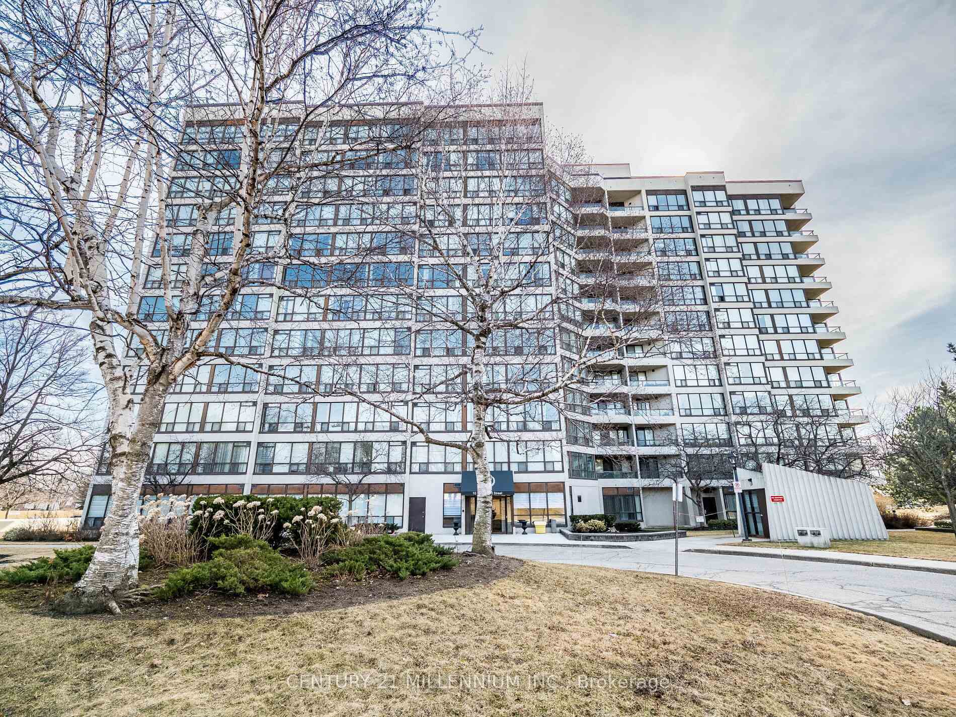 Property Photo: 10 Laurelcrest Street 409 ON L6S 5Y3