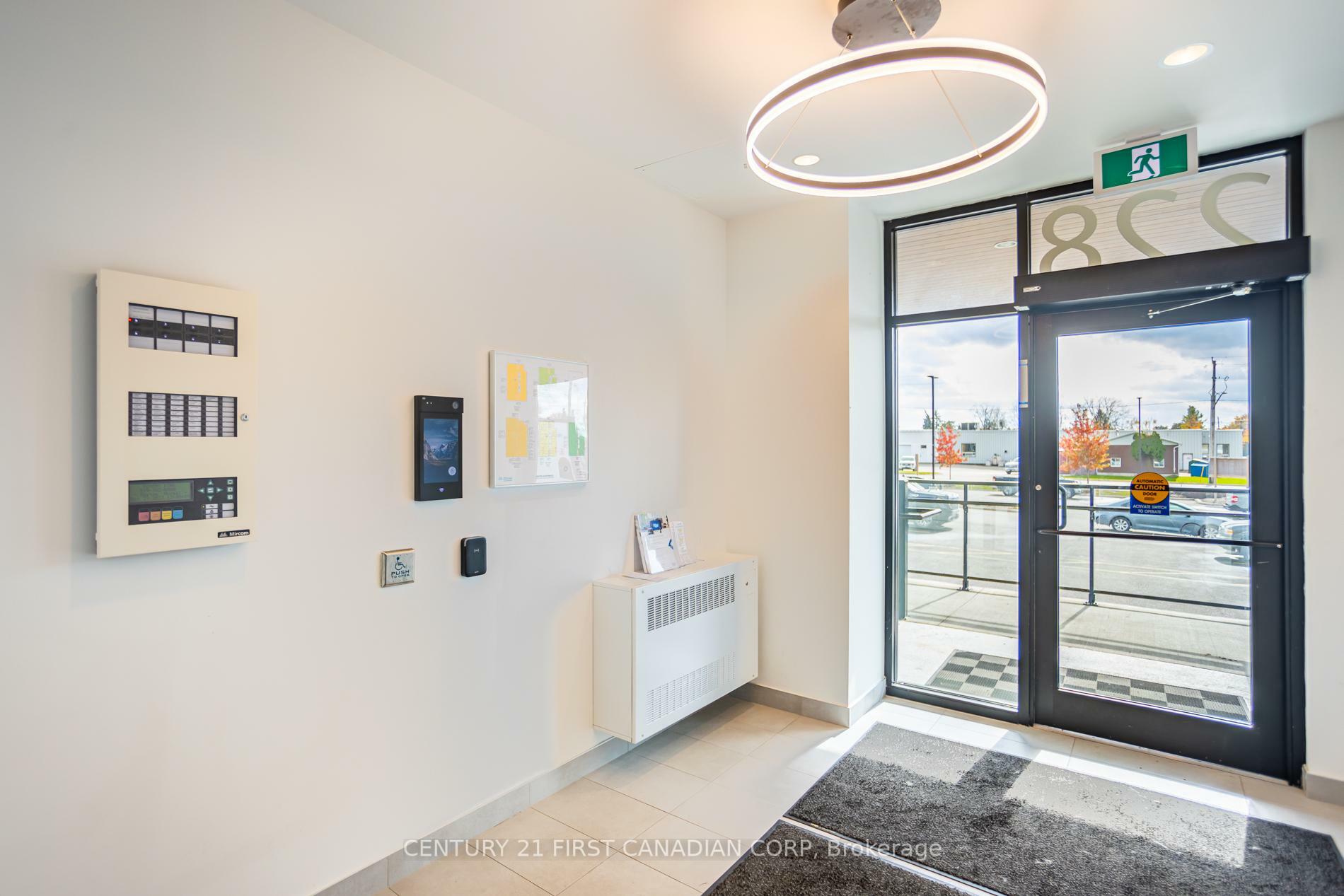 Photo de la propriété: 228 McConnell Street 301 ON N0M 1S3
