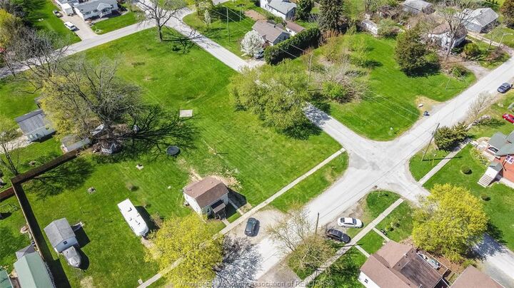 Property Photo:  470 Brown Street  ON N0P 1M0 