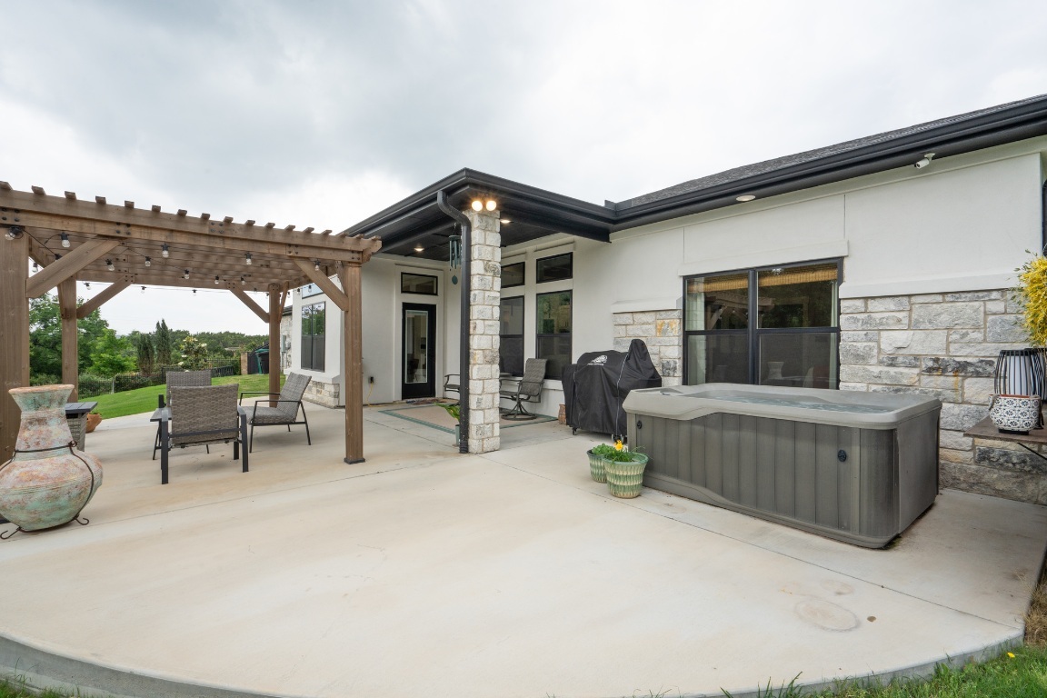 Property Photo: 3426 Shoreline Drive TX 76548