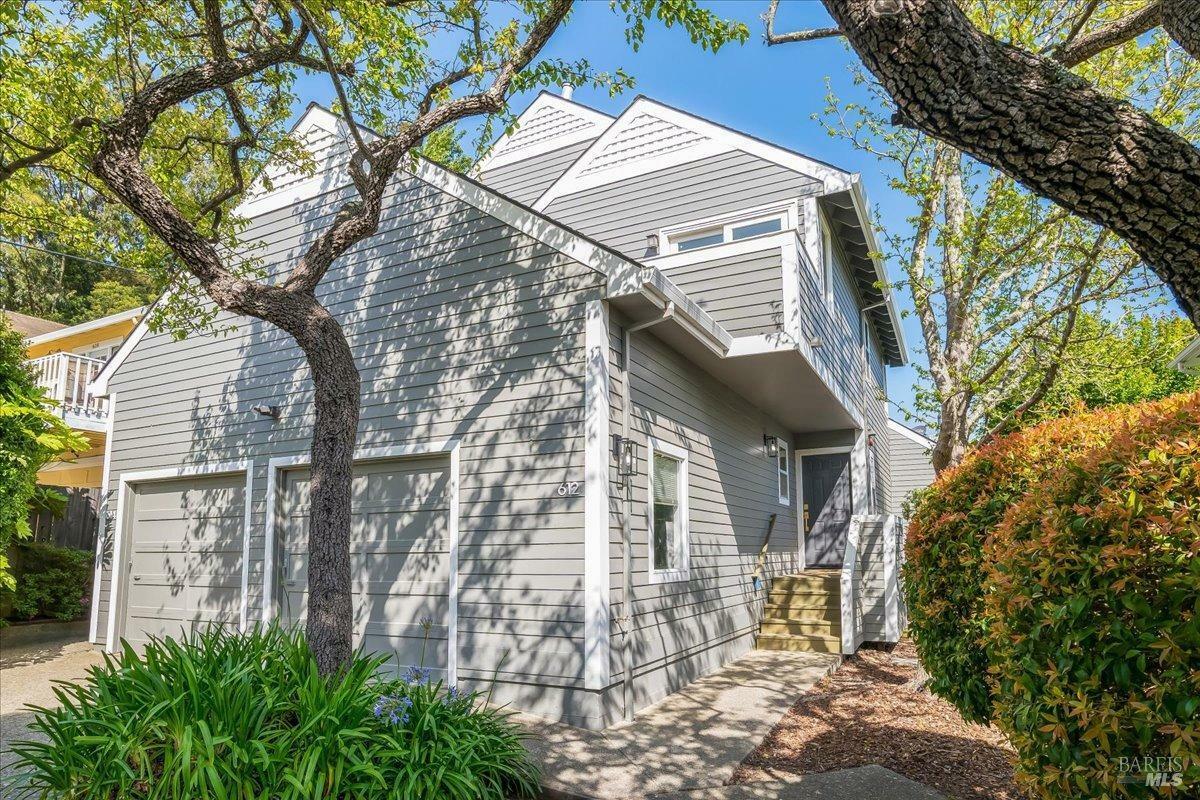 Property Photo: 612 Wateree Street CA 94965