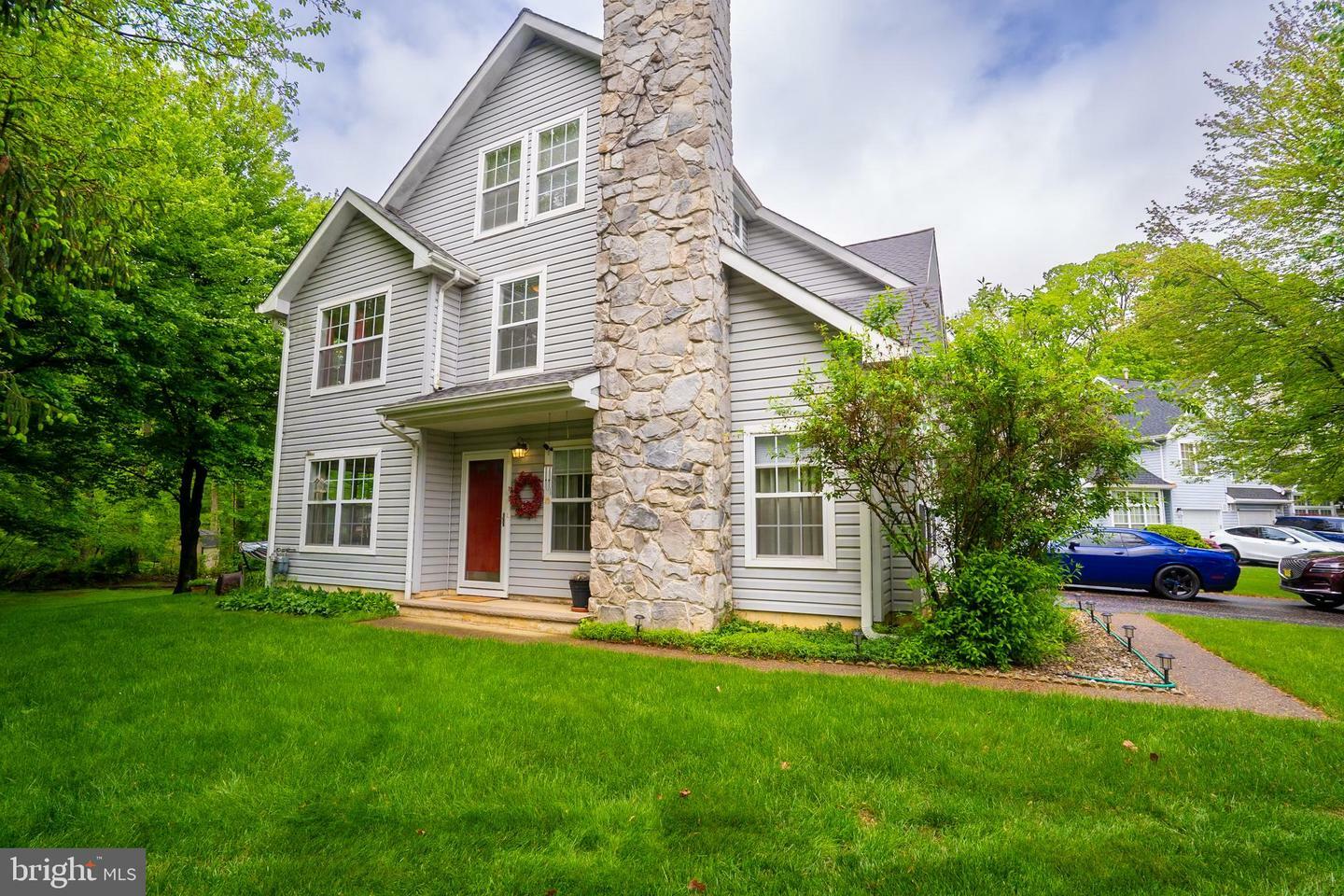 Property Photo: 42 Haymarket Court NJ 08512